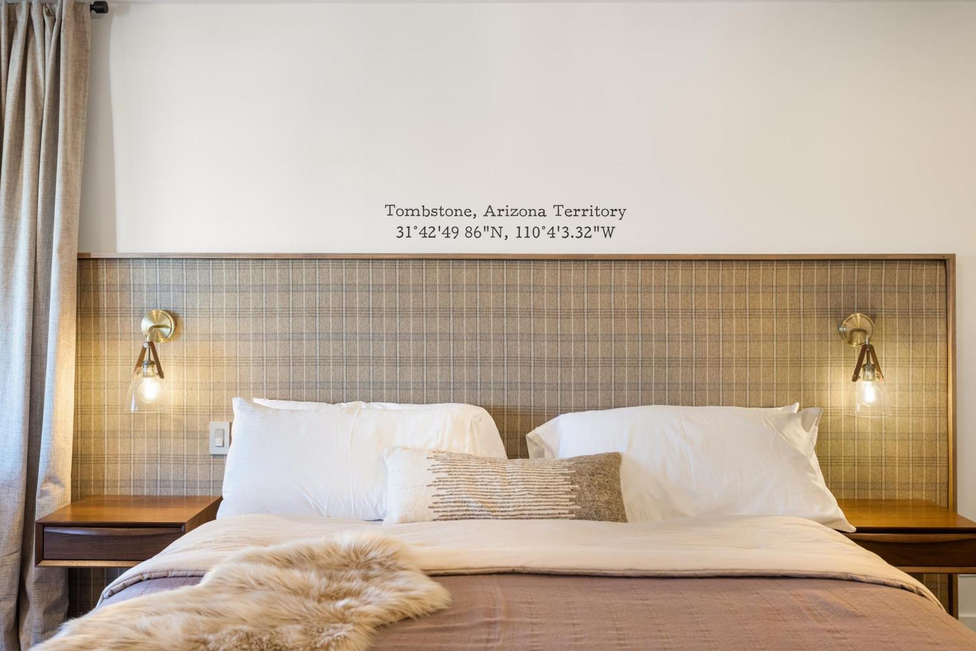 Inn History Тумбстоун Екстериор снимка